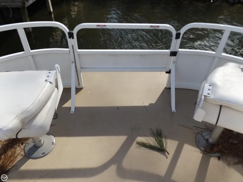 Slide: The Image of Encore Boat Builders 200 Fish RE 2011 - 8