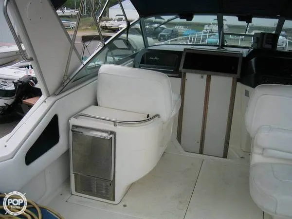 Slide: The Image of Sea Ray 310 Sundancer 1990 - 4