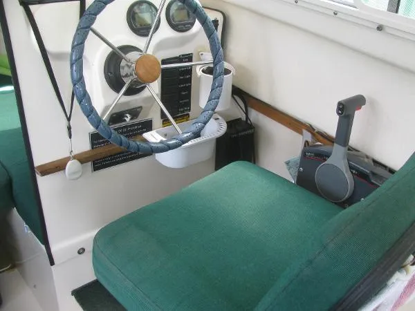 Slide: The Image of C-Dory Cruiser 2002 - 4