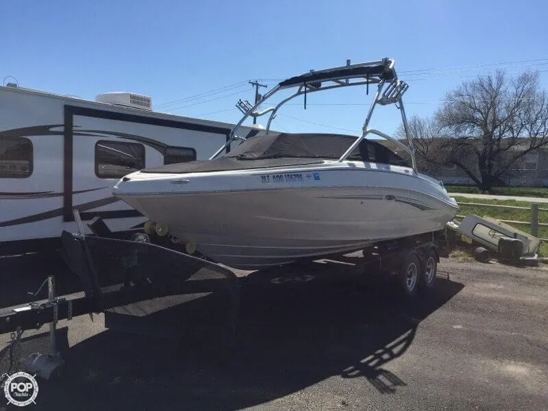 Slide: The Image of Sea Ray 210 Select 2009 - 10