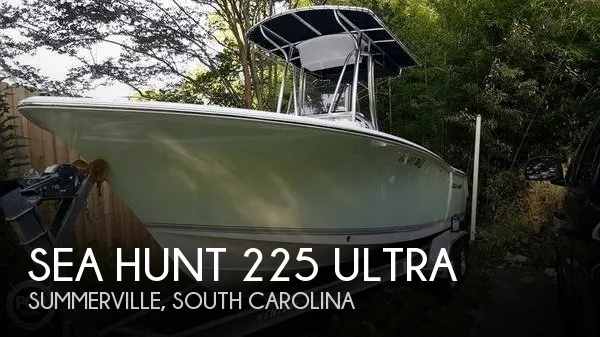 Slide: The Image of Sea Hunt 225 Ultra CC 2014 - 0