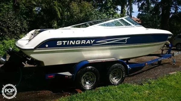Slide: The Image of Stingray 220 SX 1998 - 2