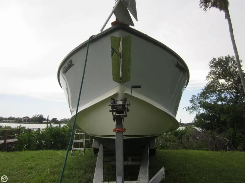 Slide: The Image of Ocean Master 31 Center Console 1995 - 8