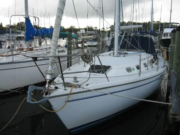 Slide: The Image of Catalina 34 MkII 2002 - 1