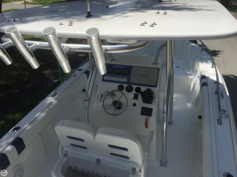 Slide: The Image of Cape Craft 2500 CC 2005 - 11