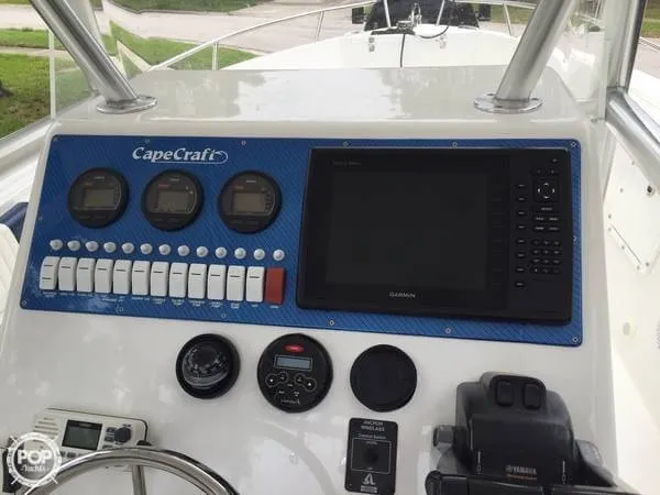 Slide: The Image of Cape Craft 2500 CC 2005 - 5