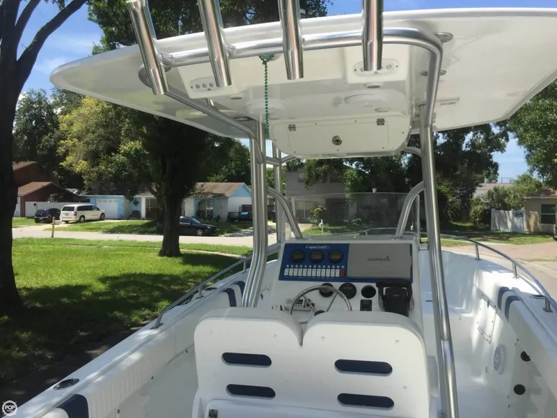 Slide: The Image of Cape Craft 2500 CC 2005 - 8