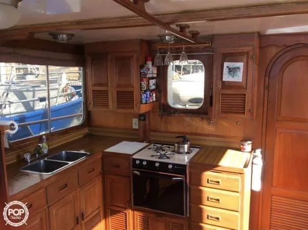 Slide: The Image of Davis Yachts Defever 41 Trawler 1980 - 4