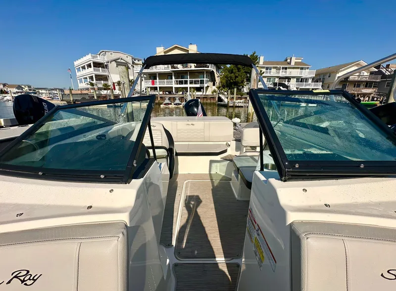 Slide: The Image of Sea Ray SPX 190 Outboard 2023 - 4