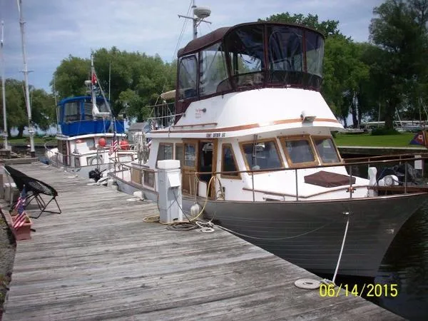 Slide: The Image of Albin 36 Trawler 1979 - 0