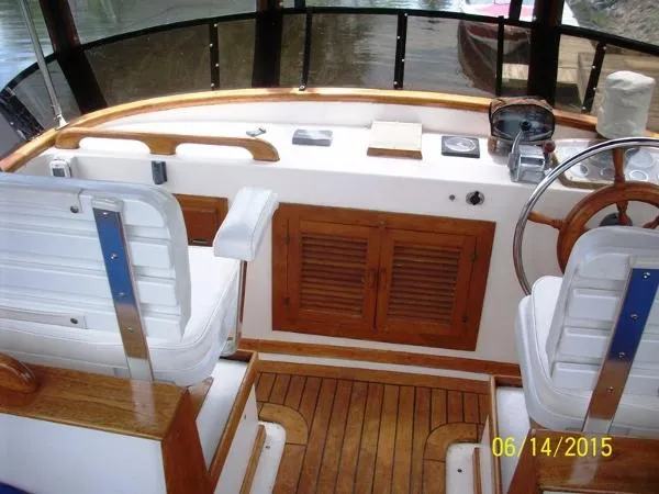 Slide: The Image of Albin 36 Trawler 1979 - 5