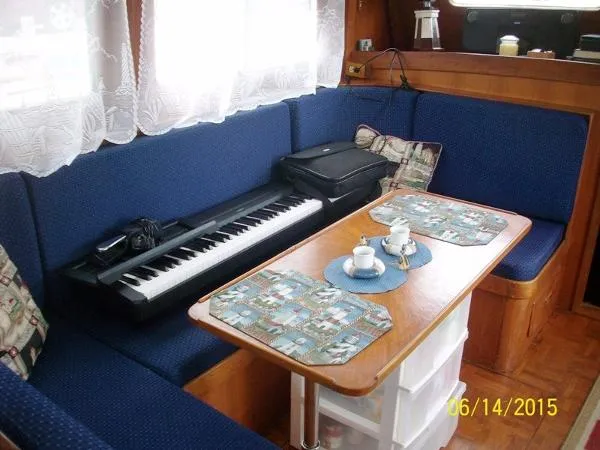 Slide: The Image of Albin 36 Trawler 1979 - 6