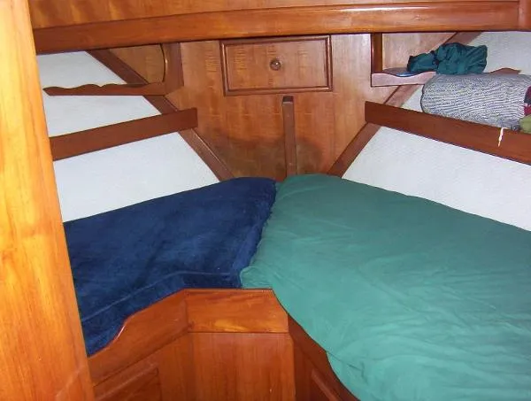 Slide: The Image of Albin 36 Trawler 1979 - 7