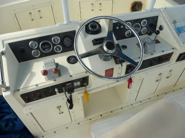 Slide: The Image of Hatteras 36 Sedan Cruiser 1987 - 10