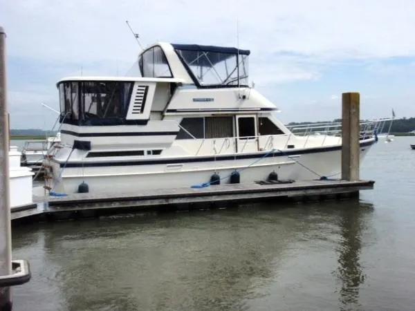 Slide: The Image of Jefferson 42 Sundeck Motor Yacht 1987 - 1