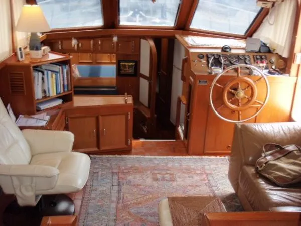 Slide: The Image of Jefferson 42 Sundeck Motor Yacht 1987 - 11