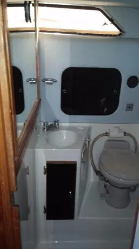 Slide: The Image of Sea Ray 340 Express Cruiser 1988 - 9