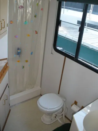 Slide: The Image of Gibson 44 CABIN YACHT 1998 - 10