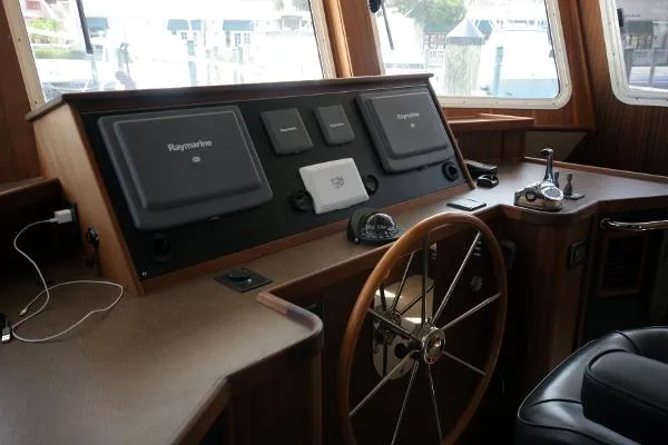 Slide: The Image of American Tug 41 Flybridge 2008 - 7