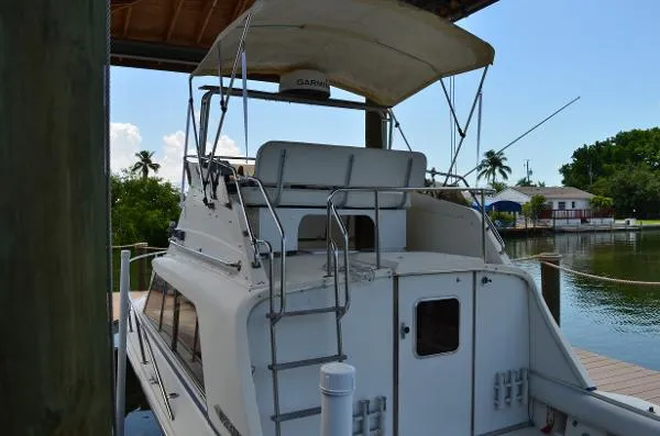 Slide: The Image of Phoenix Bass Boat 29 Flybridge 1984 - 6