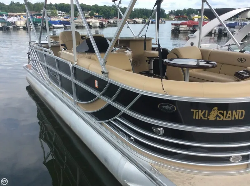 Slide: The Image of South Bay 724 E DLX 13 Tritoon 2013 - 5