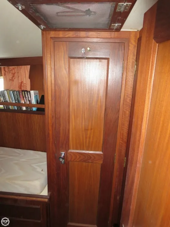 Slide: The Image of Hatteras 45 Convertible 1973 - 10