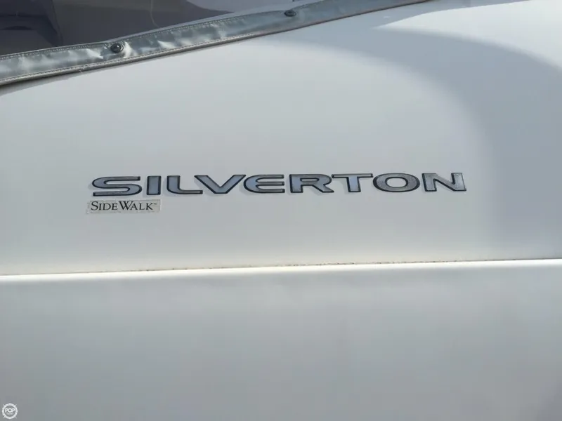 Slide: The Image of Silverton 392 MY 2002 - 9