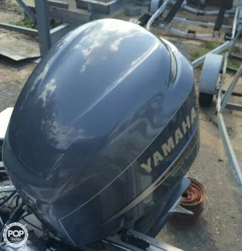 Slide: The Image of Wellcraft 250 Sportsman 1992 - 6