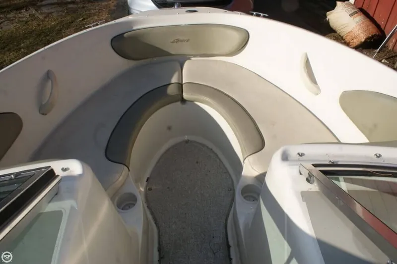 Slide: The Image of Sea Ray 200 Sport 2005 - 10
