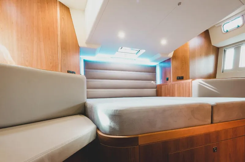 Slide: The Image of Aft Cabin - 28