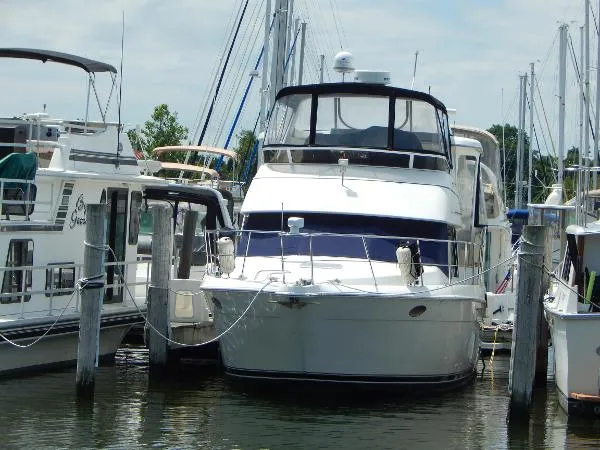 Slide: The Image of Carver Yachts 400 Cockpit Motor Yacht 1997 - 0