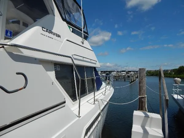 Slide: The Image of Carver Yachts 400 Cockpit Motor Yacht 1997 - 5