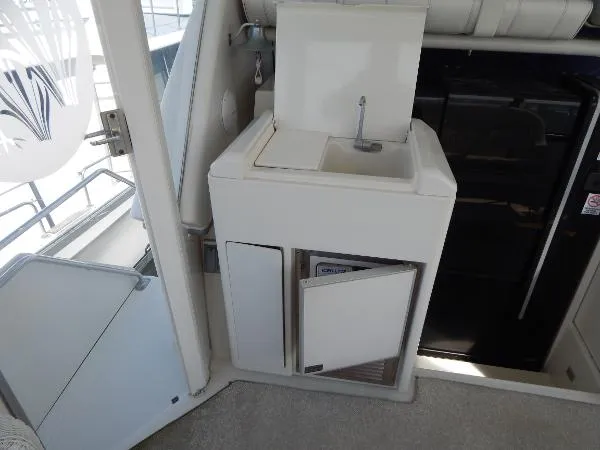 Slide: The Image of Carver Yachts 400 Cockpit Motor Yacht 1997 - 9