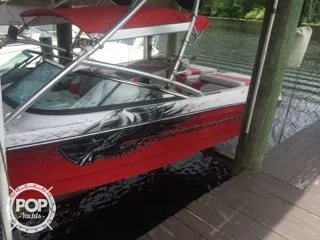 Slide: The Image of Correct Craft 230 Super Air Nautique TE 2008 - 4