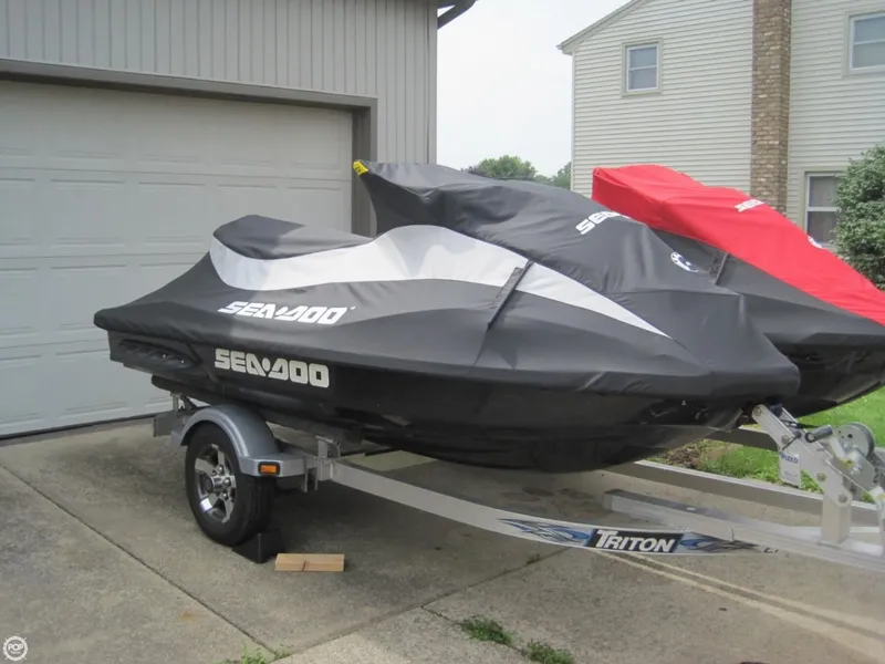 Slide: The Image of Sea-Doo (2) PWC (Pair) 2013 - 5