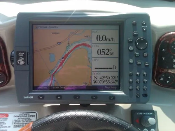 Slide: The Image of Sea Ray 320 Sundancer 2006 - 5