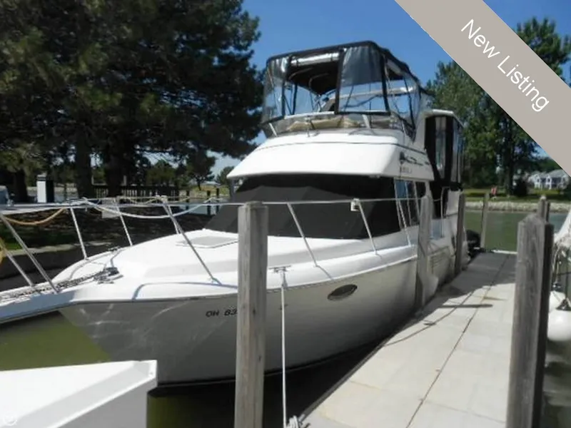 Slide: The Image of Carver Yachts 325 Aft Cabin MY 1998 - 1
