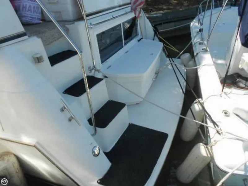 Slide: The Image of Carver Yachts 325 Aft Cabin MY 1998 - 7