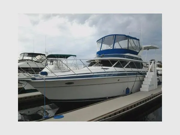 Slide: The Image of Wellcraft San Remo 43 1988 - 1