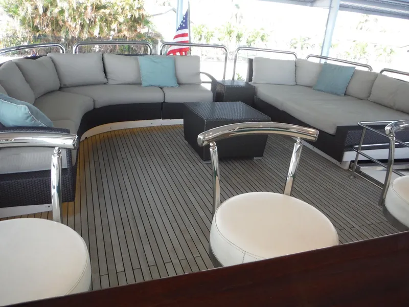 Slide: The Image of Manufacturer Provided Image: Exterior II - 72