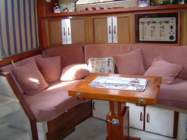 Slide: The Image of Sea Ray Express Cruiser Express Cruiser Diesel 1983 - 3