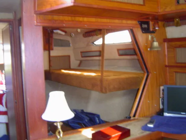 Slide: The Image of Sea Ray Express Cruiser Express Cruiser Diesel 1983 - 5