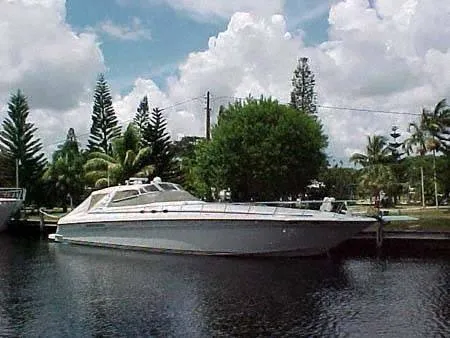 Slide: The Image of Sea Ray 630 Super Sun Sport 1999 - 0