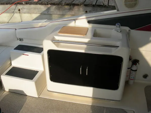 Slide: The Image of Sea Ray Sundancer 1990 - 11