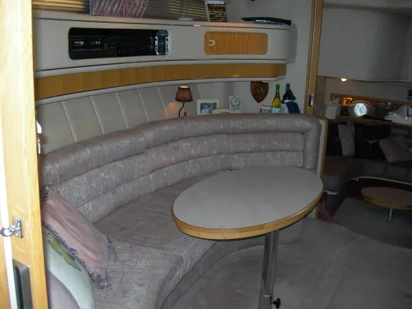 Slide: The Image of Sea Ray Sundancer 1990 - 5