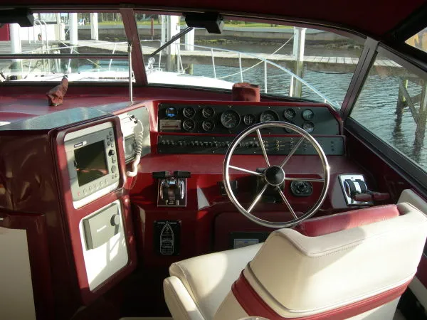 Slide: The Image of Sea Ray Sundancer 1990 - 8