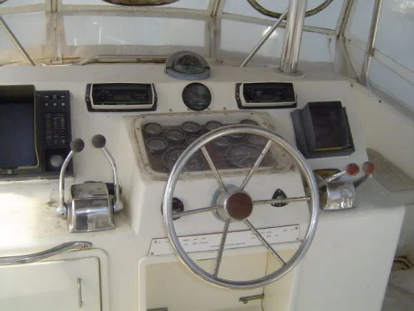 Slide: The Image of Ocean Yacht 38 Super Sport 1989 - 2