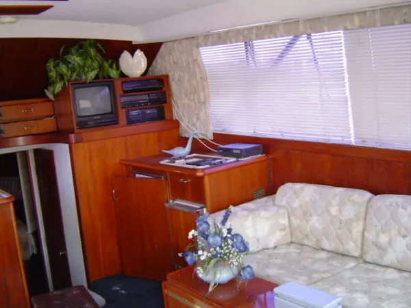 Slide: The Image of Ocean Yacht 38 Super Sport 1989 - 8