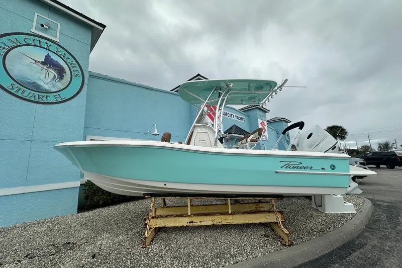 The Image of 2026 Pioneer 220 Bay Sport boat displayed at Palm City Yachts, Stuart, FL. - 1