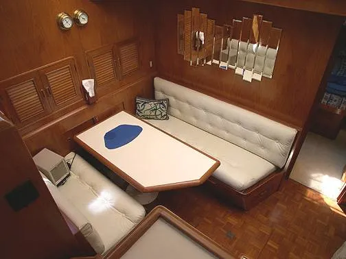 Slide: The Image of Pace Motor Yacht 1989 - 11